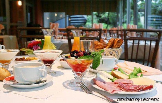 Ibis Styles Paris Saint Ouen Hotel Ресторант снимка