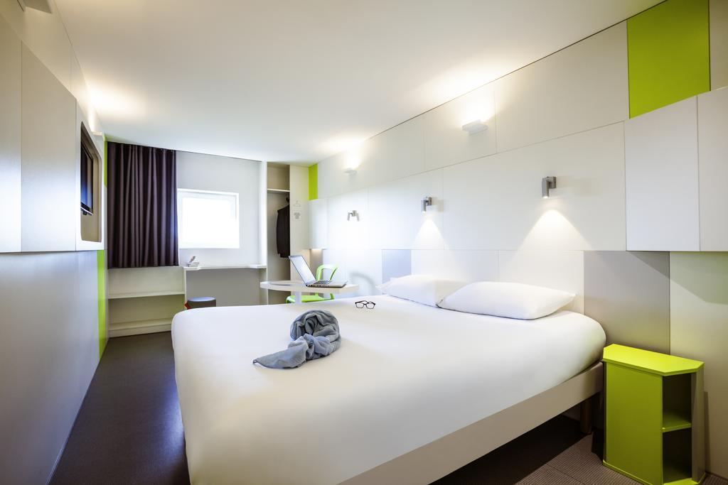 Ibis Styles Paris Saint Ouen Hotel Екстериор снимка