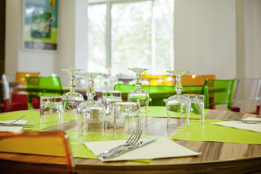 Ibis Styles Paris Saint Ouen Hotel Екстериор снимка