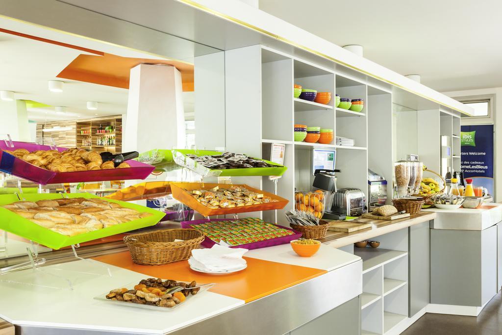 Ibis Styles Paris Saint Ouen Hotel Екстериор снимка