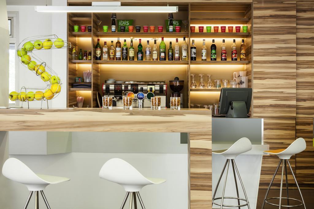 Ibis Styles Paris Saint Ouen Hotel Екстериор снимка