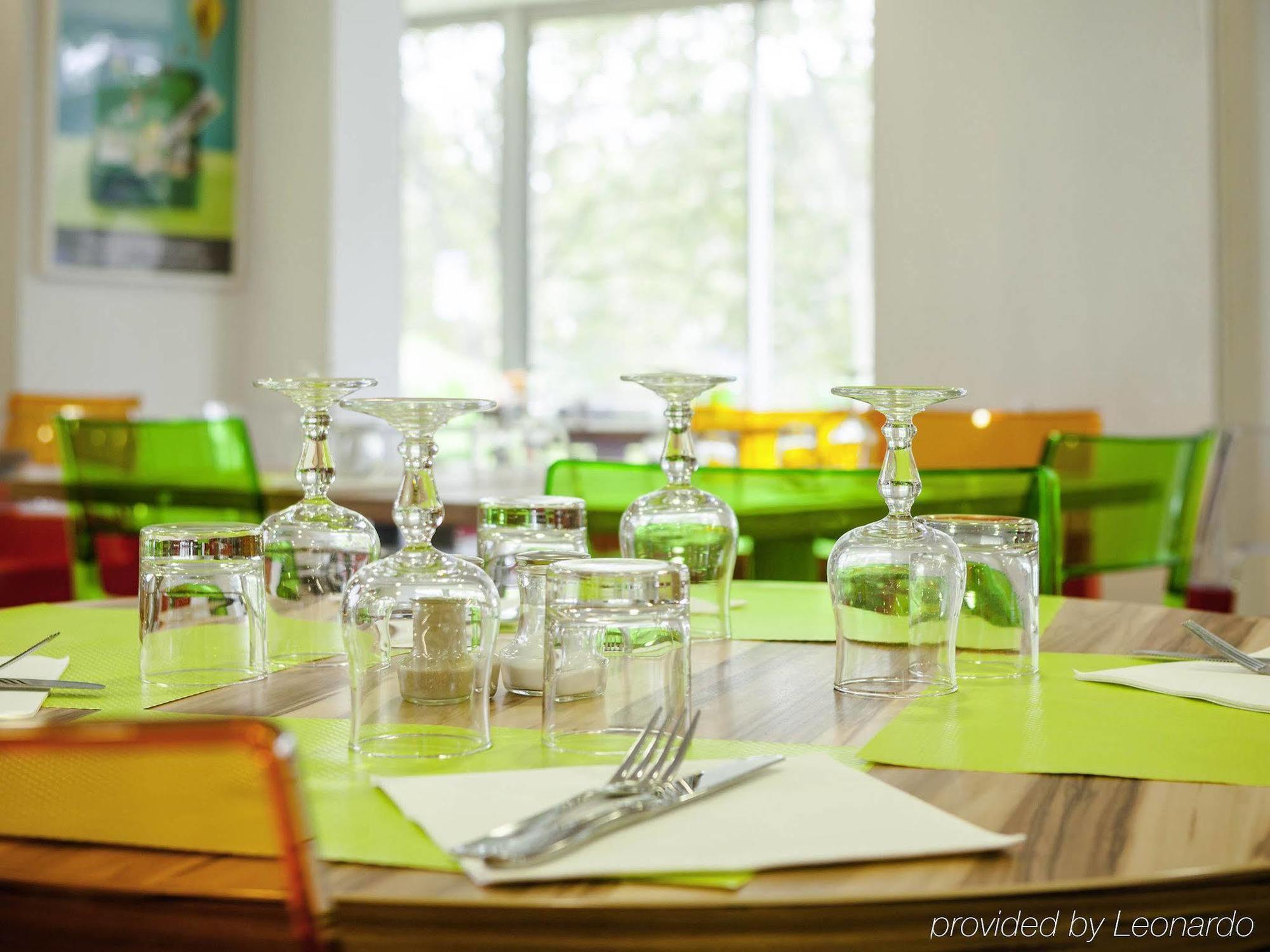 Ibis Styles Paris Saint Ouen Hotel Екстериор снимка