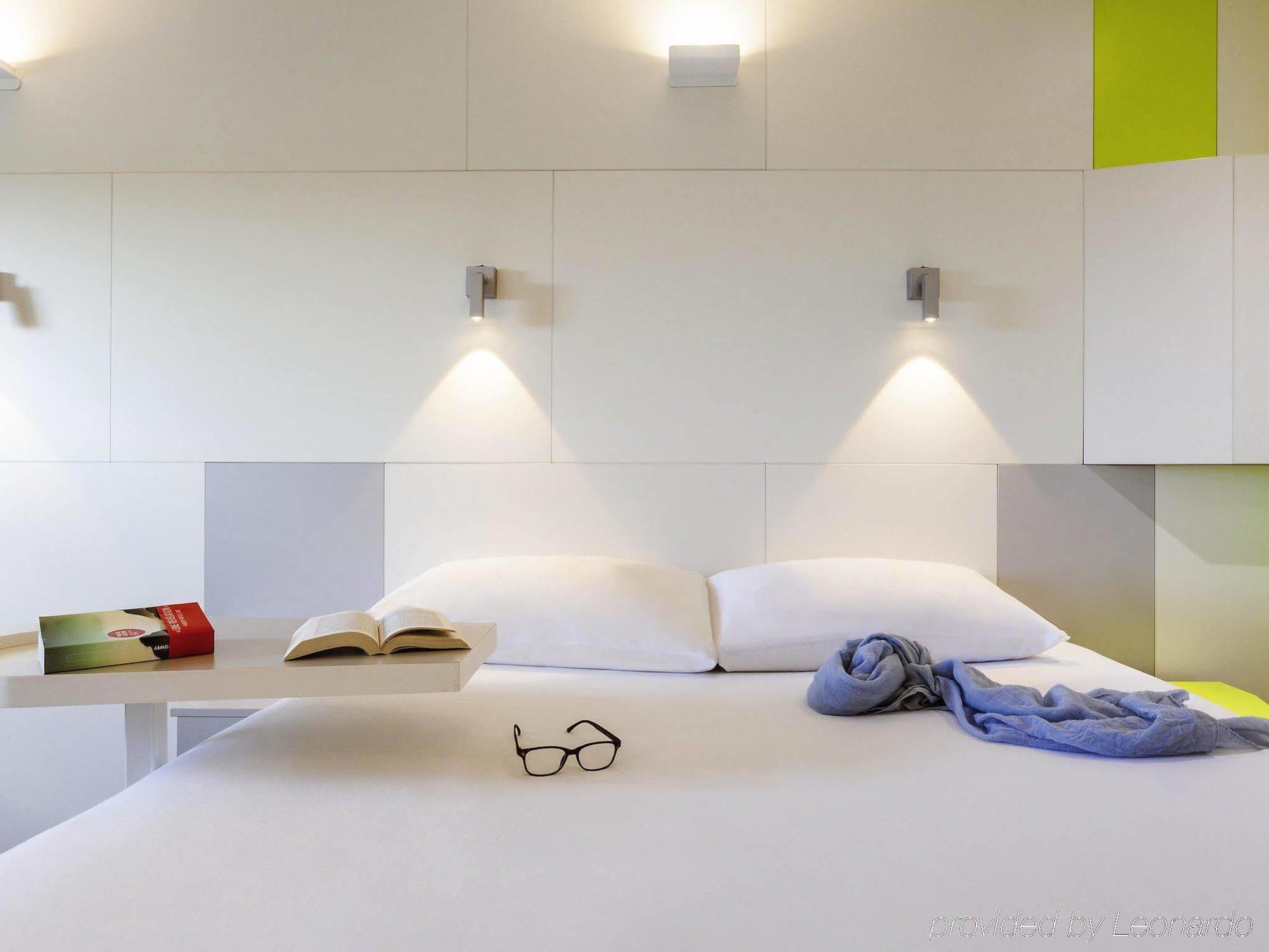 Ibis Styles Paris Saint Ouen Hotel Екстериор снимка